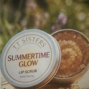 TT Sisters Summertime Glow Lip Scrub - silver tin